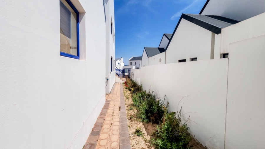 4 Bedroom Property for Sale in Blue Lagoon Western Cape